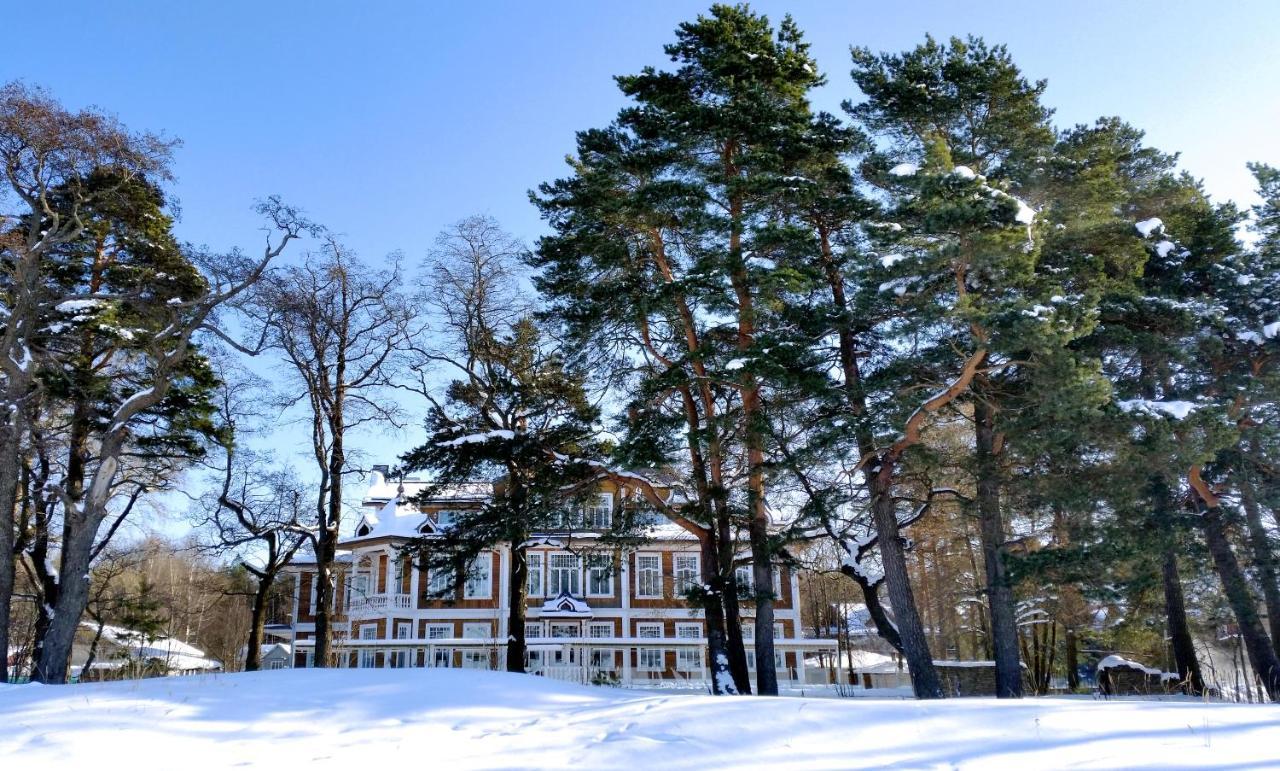 Skandinavia Country Club And Spa Sestroretsk Exterior photo